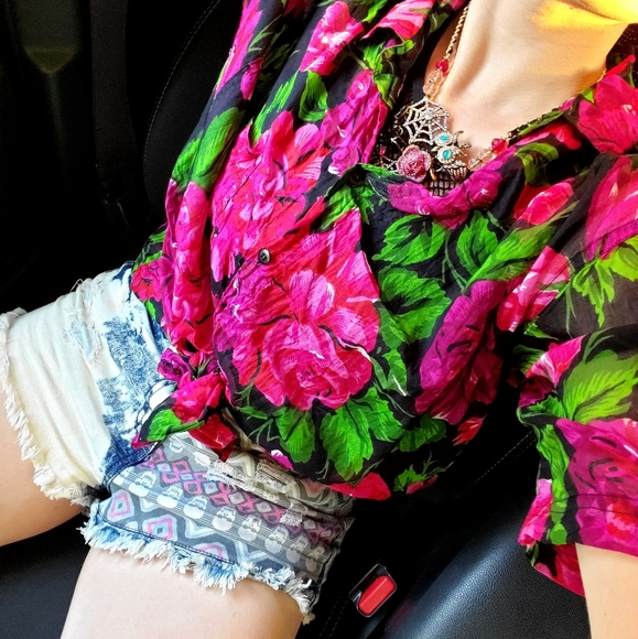 Meet your Posher, Baby Lucifer - Picture 8 of 16